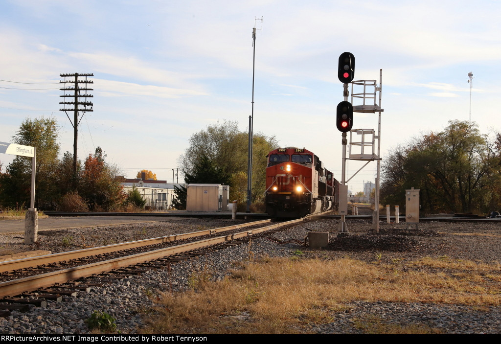 CN 2907